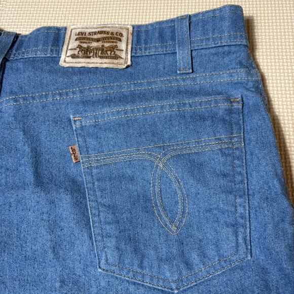 Vintage Levis Men’s Action Jeans 42x30 Made In USA 50/50 Cotton Poly Light Wash - Picture 2 of 15
